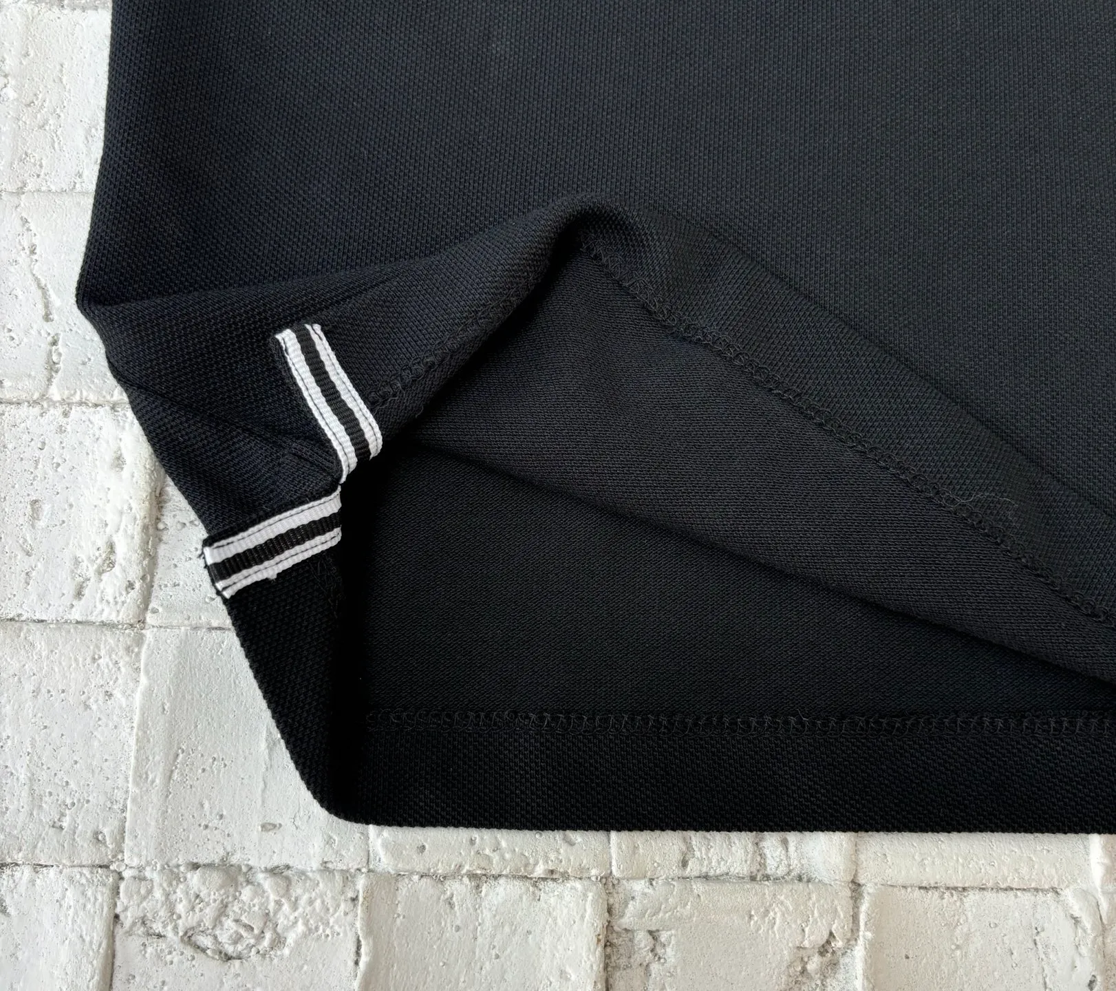 🅿️320 STONE ISLAN*/Stone Island Badge patch embroidery POLO shirt Customized pique pure cotton sateen Breathable air cotton Adopt imported machine patch embroidery technology Use advanced computer control system and precision mechanical components to realize Compass badge embroidery operation, showing an embroidery effect with both clarity and three-dimensionality, the overall line routing is straight and delicate, the fabric is comfortable and soft, and the color is consistent without color difference It can be matched with the same style to create a fashionable look, and can be used in various occasions. Customized accessories, complete with three standards, same style for men and women!  Size：S/M/L/XL
